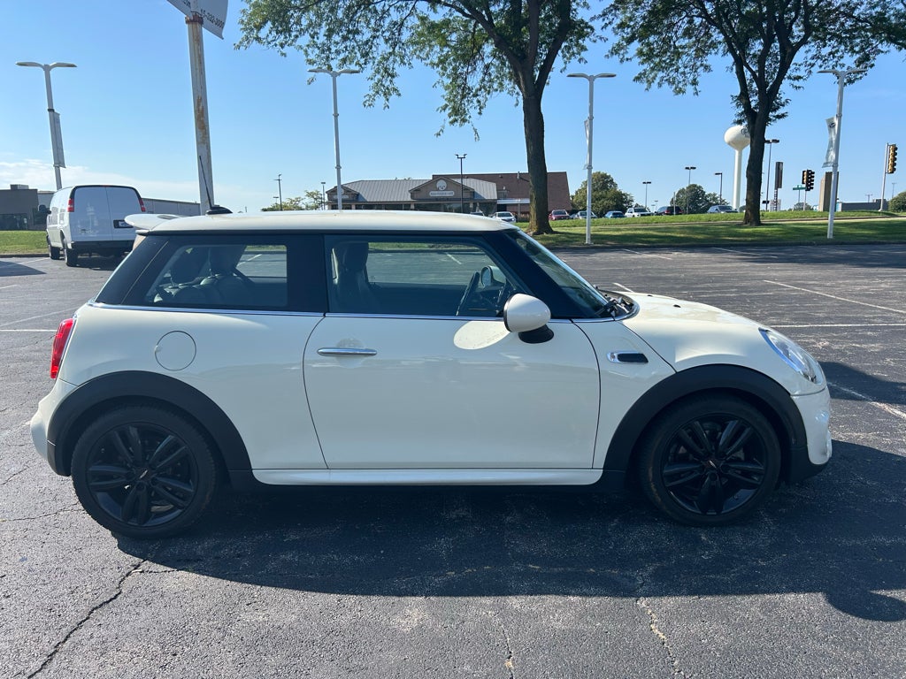 2015 MINI Hardtop Cooper (M6)