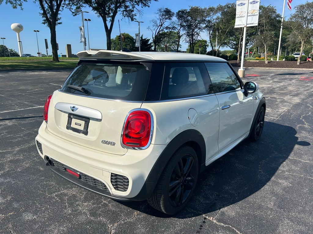 2015 MINI Hardtop Cooper (M6)