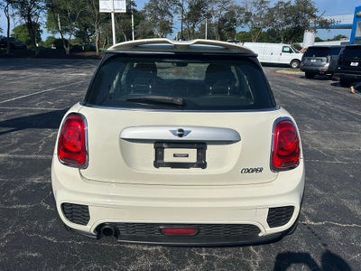 2015 MINI Hardtop Cooper (M6)