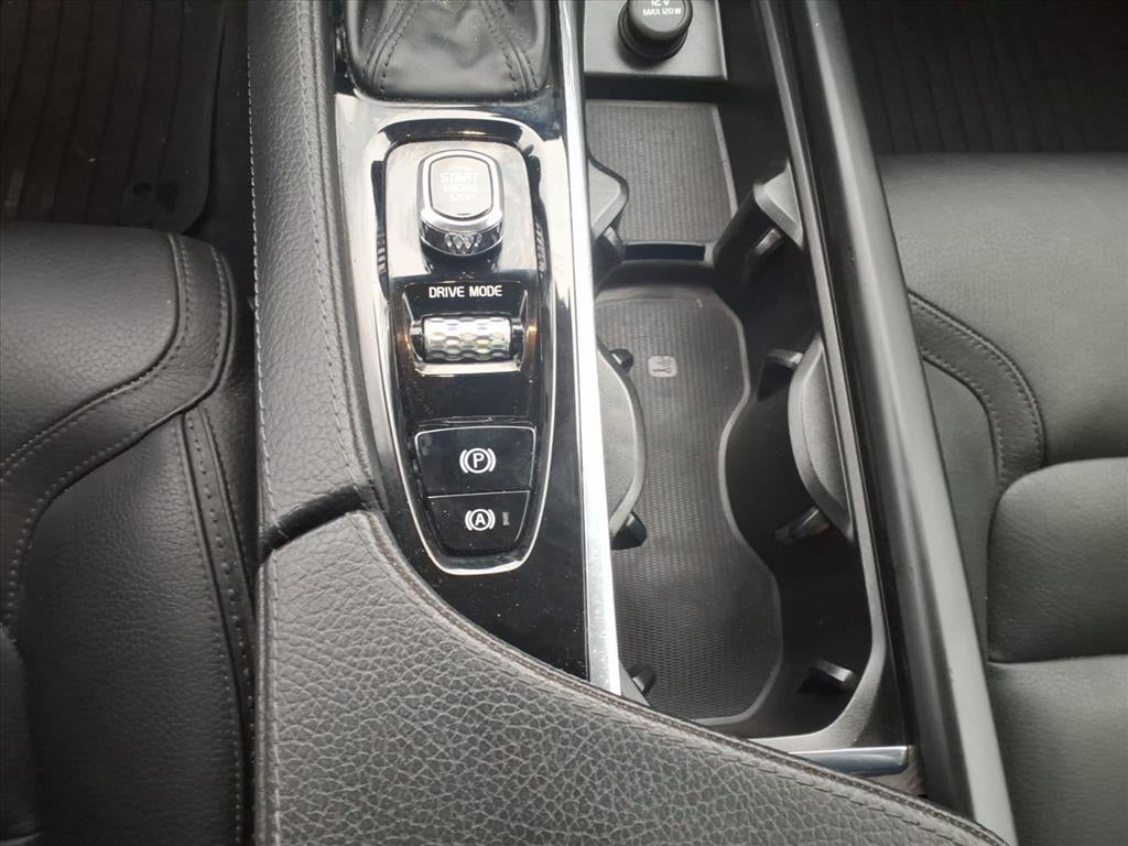 2018 Volvo V90 Cross Country T6