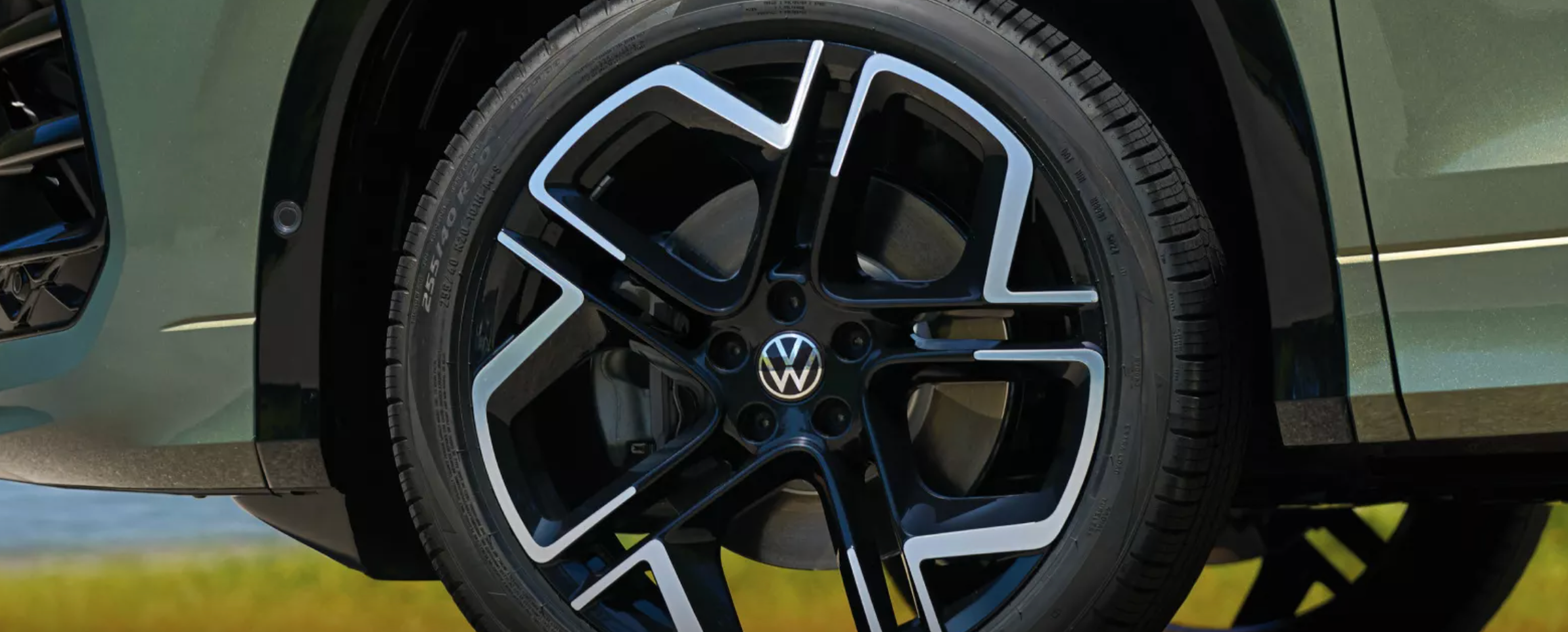 New Tiguan wheel showing chromatic elements for this VW vehicle.