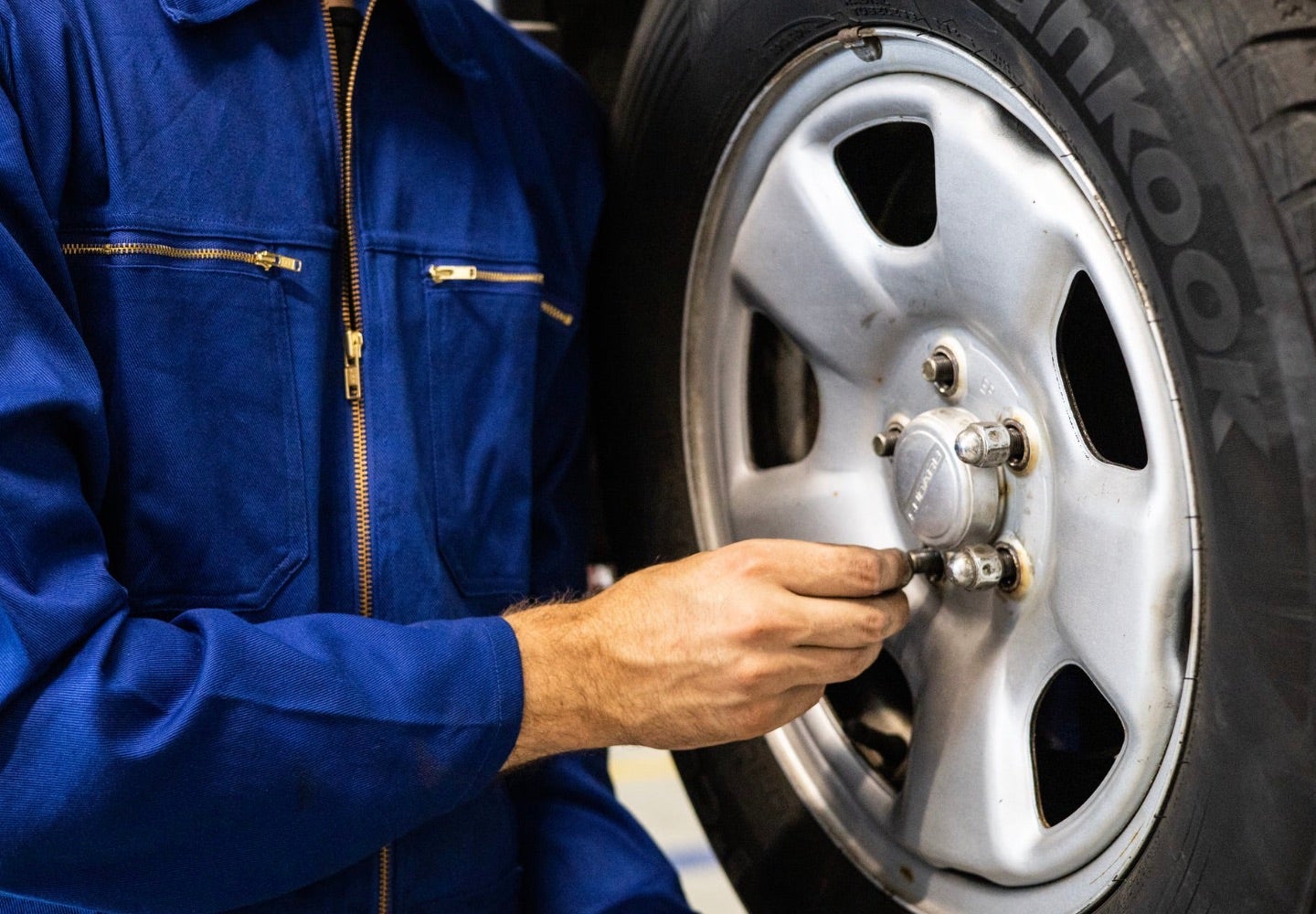 Lou Bachrodt Volkswagen - #city, IL